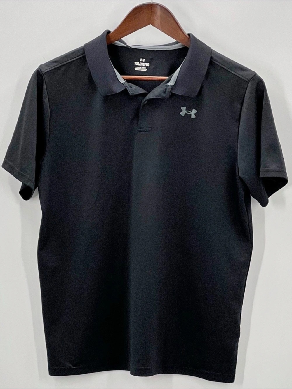 500 Under Armour Performance Polo Youth Black Polo Size YXL